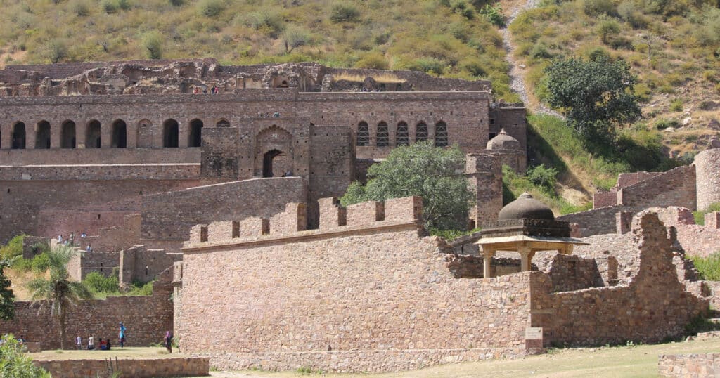 Most haunted place in india, Bhangarh Fort